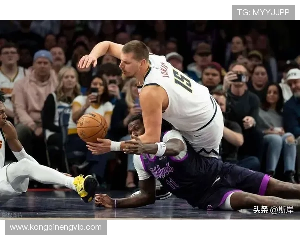 约基奇30分掘金双杀绿军